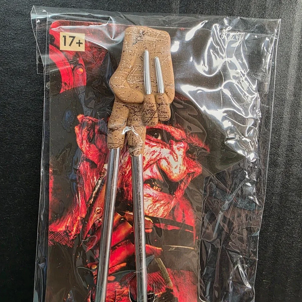 Loot Crate Freddy Glove Chopsticks Unisex Silver Nightmare on‎ Elm Street NEW